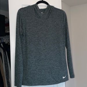 Nike Hooded Long Sleeve✨